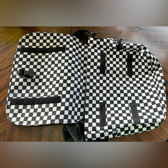 Dickies Checkered Messenger Bag Flap Front Hook & Loop Closure Adjustable Strap - Picture 10 of 16